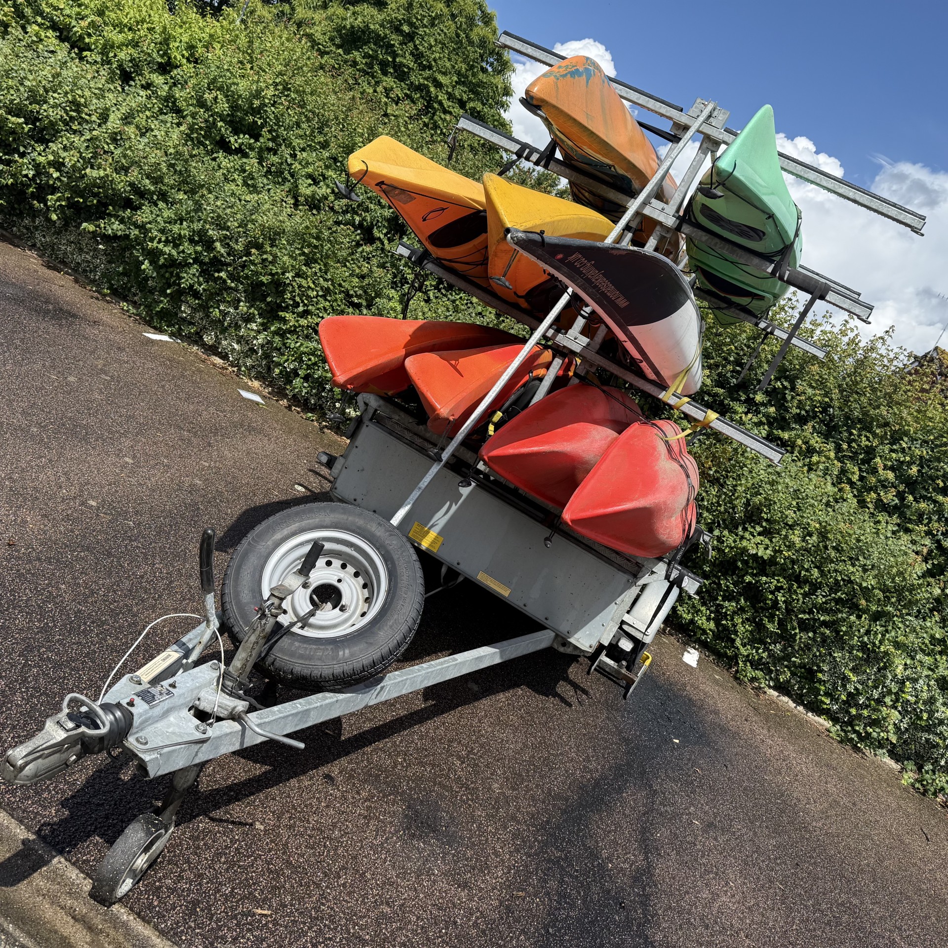 Up to 14 kayak capacity with the Motiv braked kayak canoe trailer for Sale in Suffolk.